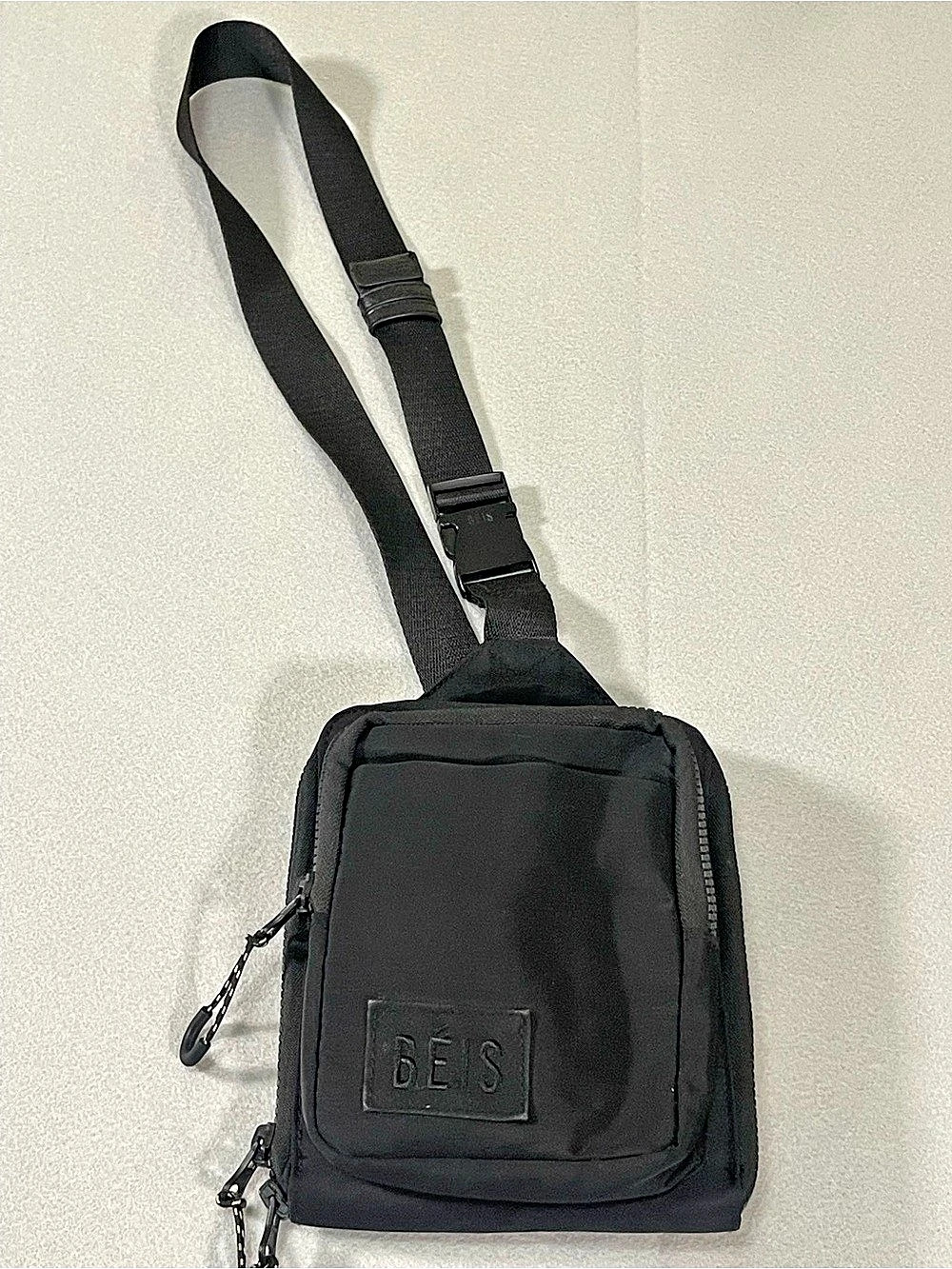 BEIS The Sport Sling Black Crossbody Messenger Bag
